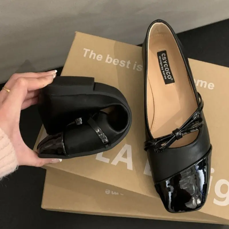 Women's Fashion Shoes with Flat Autumn New Square Shallow Color Matching Butterflies "Soft Bottom Anti-slip Low Help Shoes