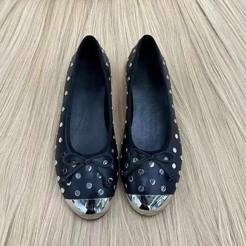 Women's Fashion Flat Shoes Spring New Metal Round Head Shallow Mouth Butterfly Knot Rivet Soft Sole Non-slip Single Shoes