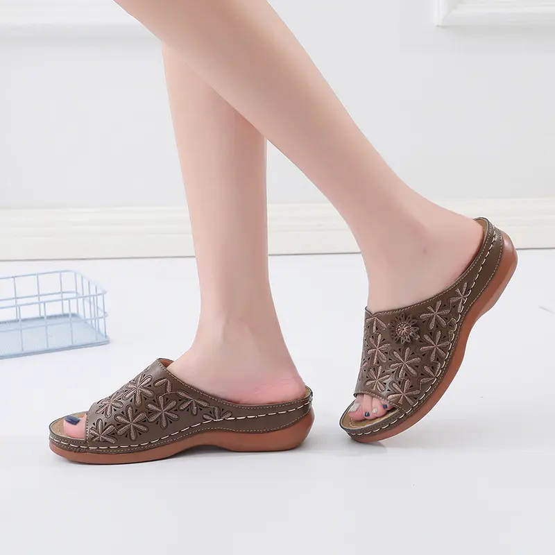 Women's Fashion Wedge Slippers Summer New Round Head Open Toe Print Soft Sole Anti-slip Wear-resistant Sandal Shoes