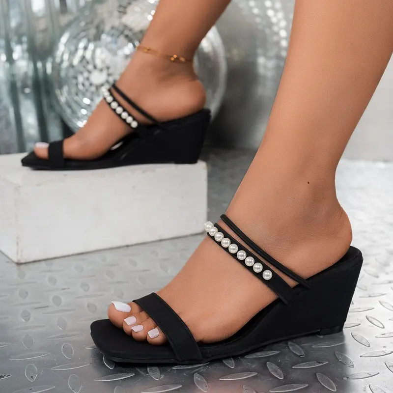 Slope Heel Sandals Summer New Fashion Square Head Shallow Mouth Open Toe Pearl Line with Anti-slip Wear-resistant Slippers