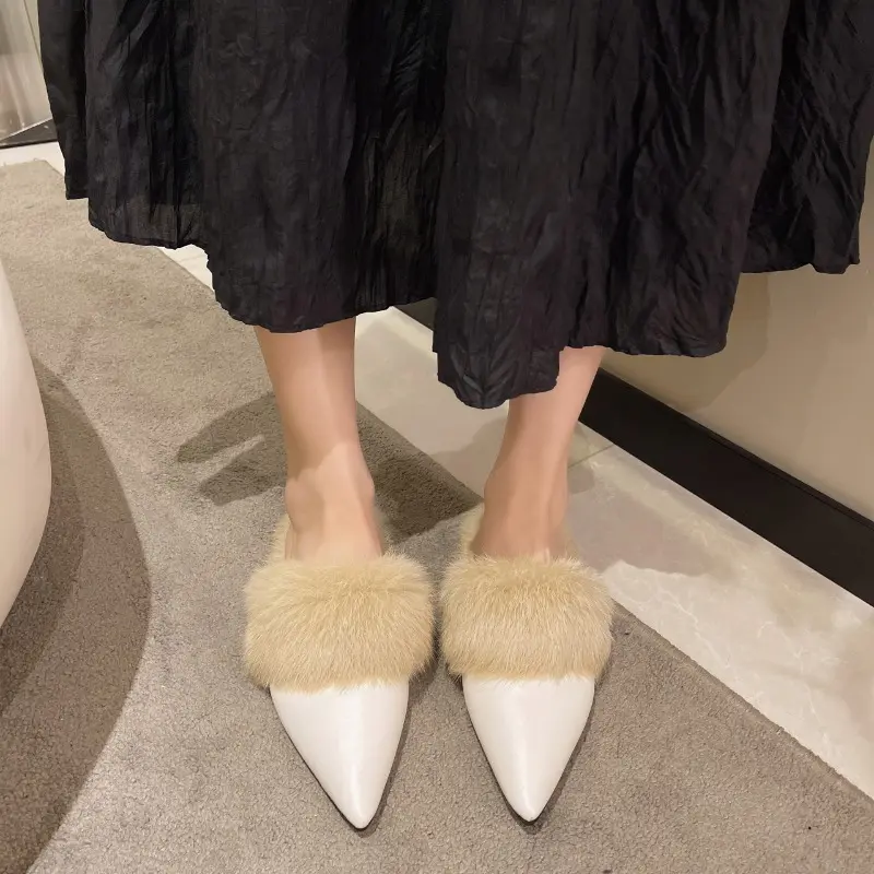 Winter New Baotou Slippers Women's Fashion Pointed Head Plus Fleece Slip-on Soft Soles Non-slip Comfortable Flat Shoes