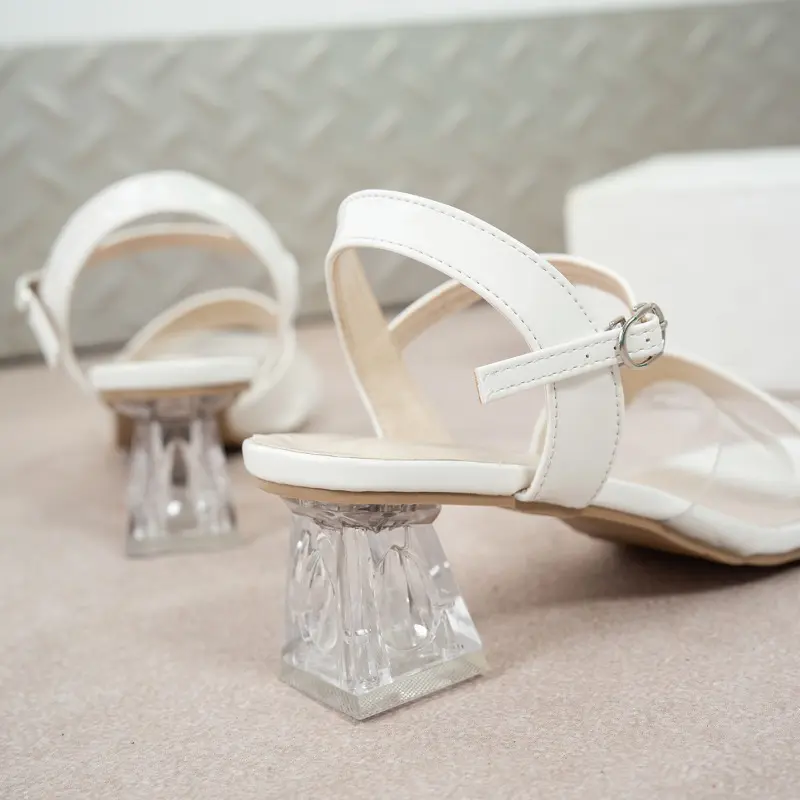 High Heels Summer New Style Square Head Shallow Mouth Metal Buckle A Word with Anti-slip Wear-resistant Sandals