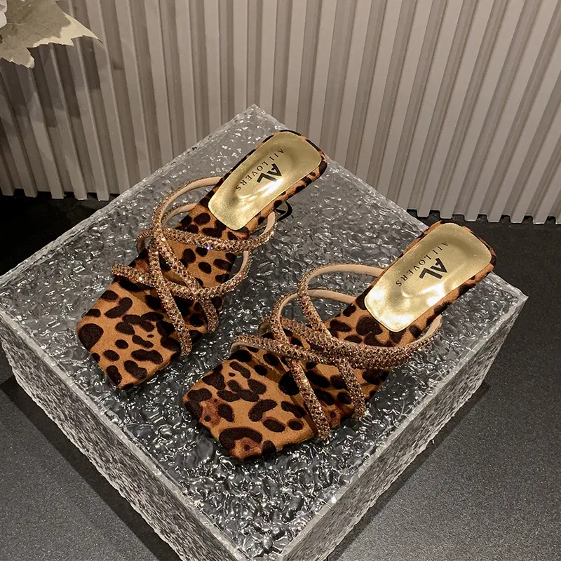 Square Head Sequin Thin Strip Flip-flops Summer New Soft Sole Open-toe Temperament Wedge Sandals