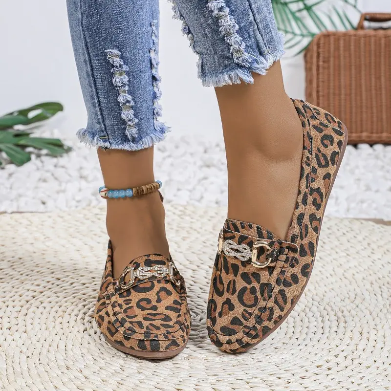 Fall New Loafers Vintage Round Toe Deep Mouth Leopard Rhinestone Metal Buckle Soft Sole Non-Slip Plus Size Flats