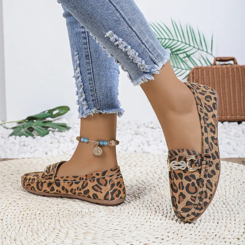 Fall New Loafers Vintage Round Toe Deep Mouth Leopard Rhinestone Metal Buckle Soft Sole Non-Slip Plus Size Flats