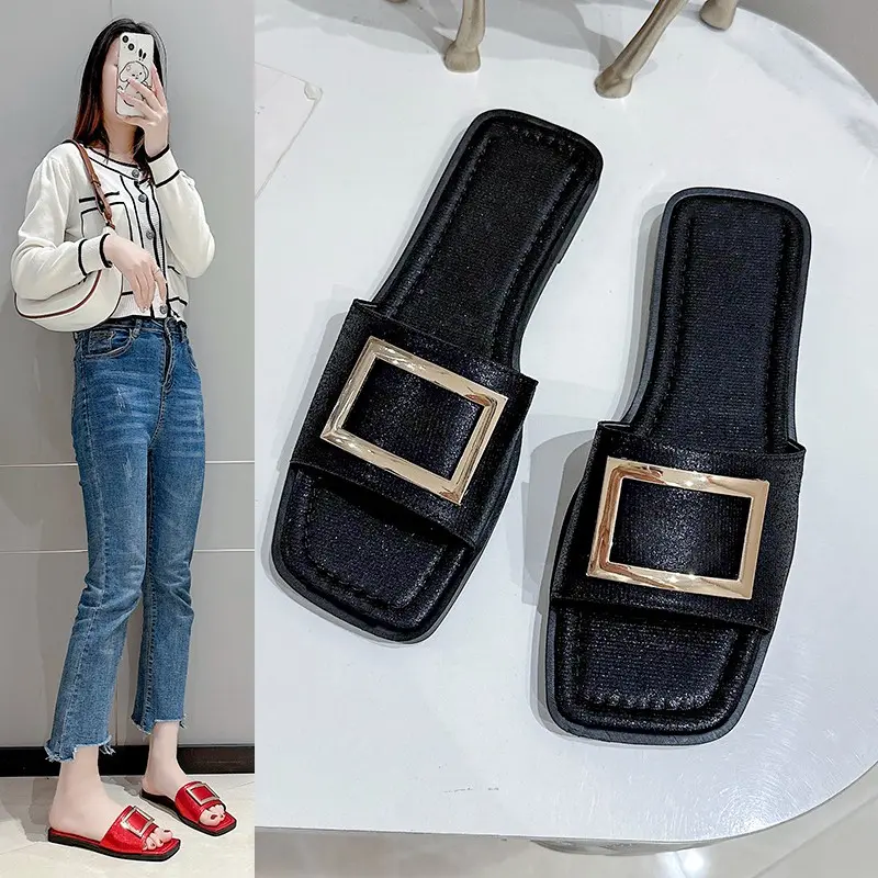 The New Korean Version of Flat Slippers for Women Wears Fairy Wind Seaside Sandals with Square Toe and Open-toe Flip-flops