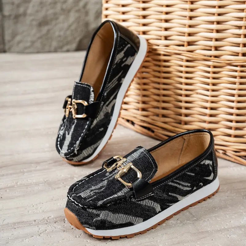 Women's Fashion Flat Shoes Fall New Round Head Denim Deep Mouth Metal Chain Anti-slip Wear-resistant Low-top Shoes
