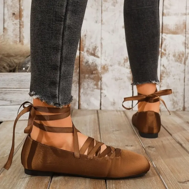 Autumn New Flat Shoes Women's Square Head Shallow Mouth Front Lacing Soft Sole Anti-slip Wear-resistant Low-top Shoes