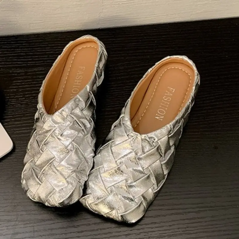 Spring New, Style Flat Sandals for Women Fashion Square Head Mid-mouth Woven Soft Sole Anti-slip Wear-resistant Slippers
