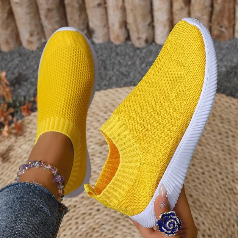 Fashionable and Lightweight Flat Sports Shoes for Women, New Summer Round Toe Mesh Breathable Soft-soled Single Shoes