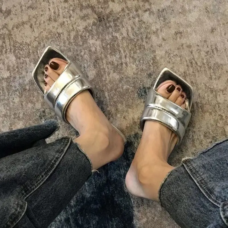 New Slippers Women Summer Outside Fashion Open Toe Square Head Flip Flops Women High Heel Low Heel Cool Drag