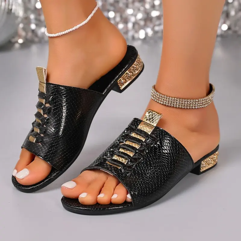 Summer New Fashion Outside Wear Sandals and Slippers Women's Casual Round Toe Open Toe Color Block Pleated Low Heel Flip-Flops