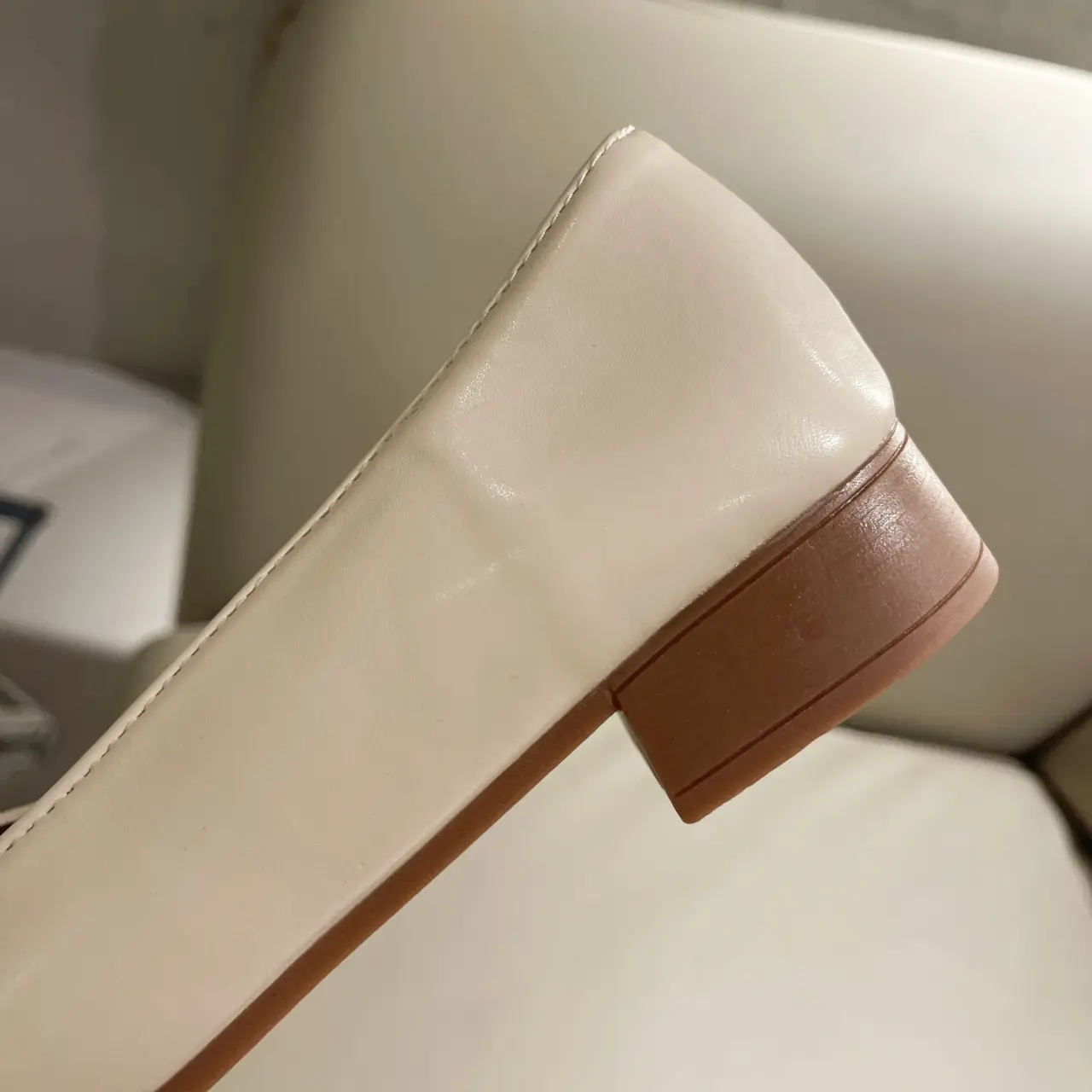 Soft Soled Low Heeled Women's Small Leather Shoes, Women's 2025 Summer New Item, One Foot Shallow Mouth Flat Sole Single Shoe