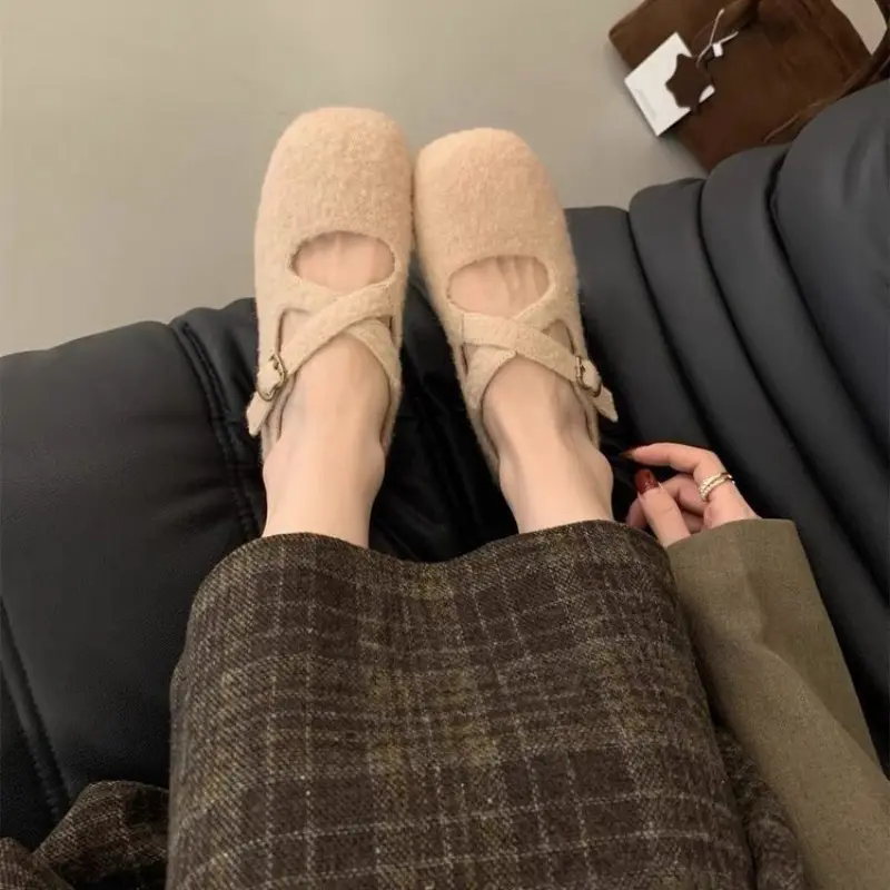 Women's Fashion Flat Shoes Winter New Square Head Shallow Mouth Suede Soft Sole Non-slip Low-top Shoes