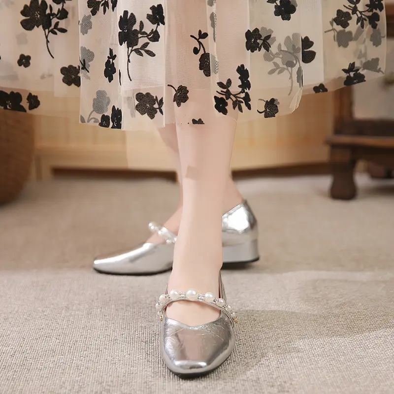 Women's Fashion Square Heel Shoes Spring New Square Head Shallow Mouth Beaded Soft Sole Non-slip Low Top Shoes