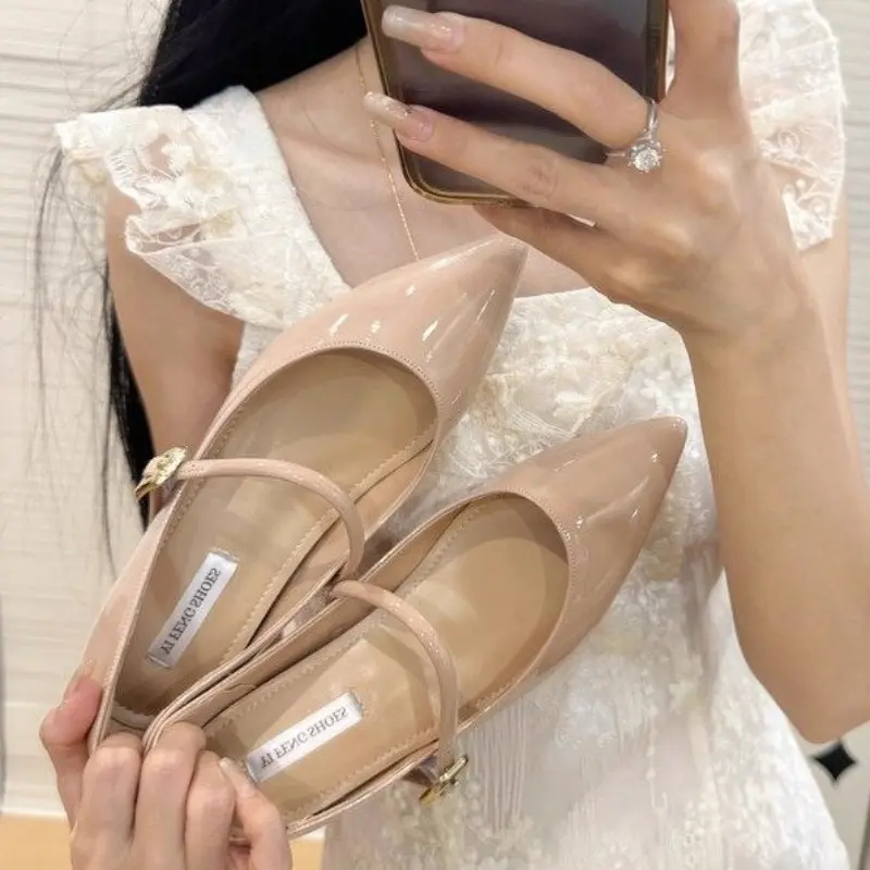 Women's fashion inner increase single shoes fall new pointed head shallow mouth anti-slip wear-resistant low-top shoes