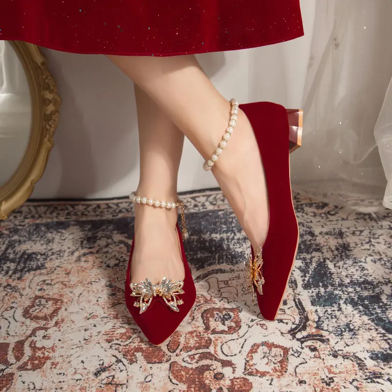 Women's Coarse Heel Shoes Autumn New Pointed Head Shallow Mouth Suede Butterfly Diamond-resistant Low Top Shoes