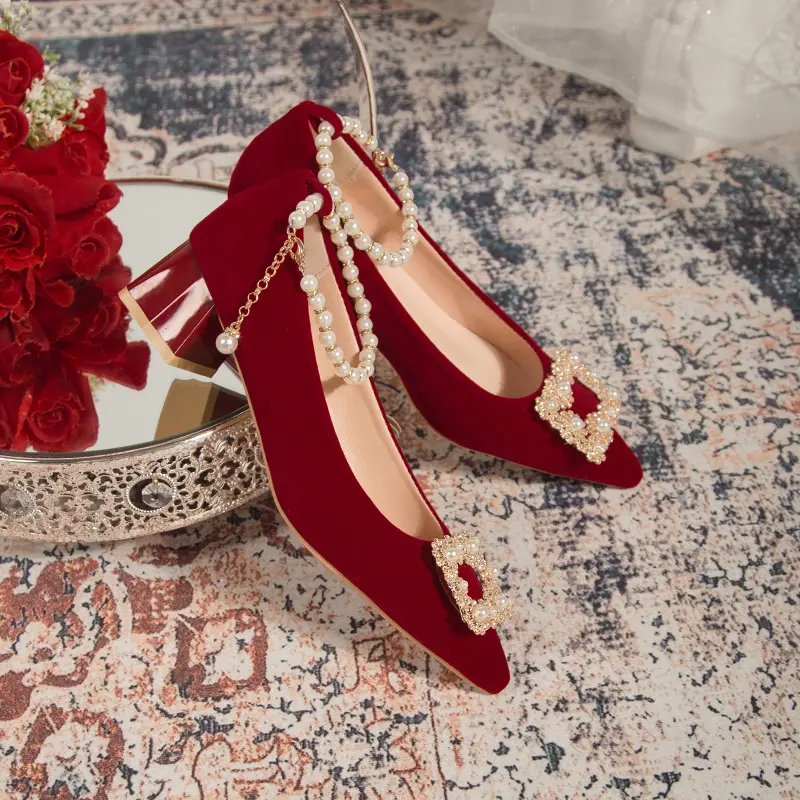 Women's Coarse Heel Shoes Autumn New Pointed Head Shallow Mouth Suede Butterfly Diamond-resistant Low Top Shoes