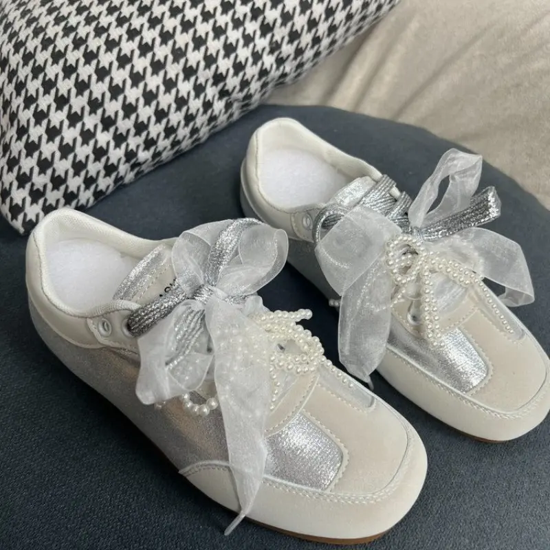 Flat Sneakers Spring and Autumn New Round Toe Deep Mouth Spliced Beaded Bow Front Lace-Up Soft Sole Single Shoes