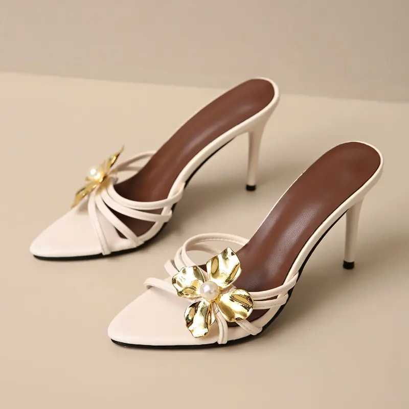 New High Heels Summer Women Fashion Round Toe Open Toe Beautiful Metal Flower Straight Strap Non-slip Slippers