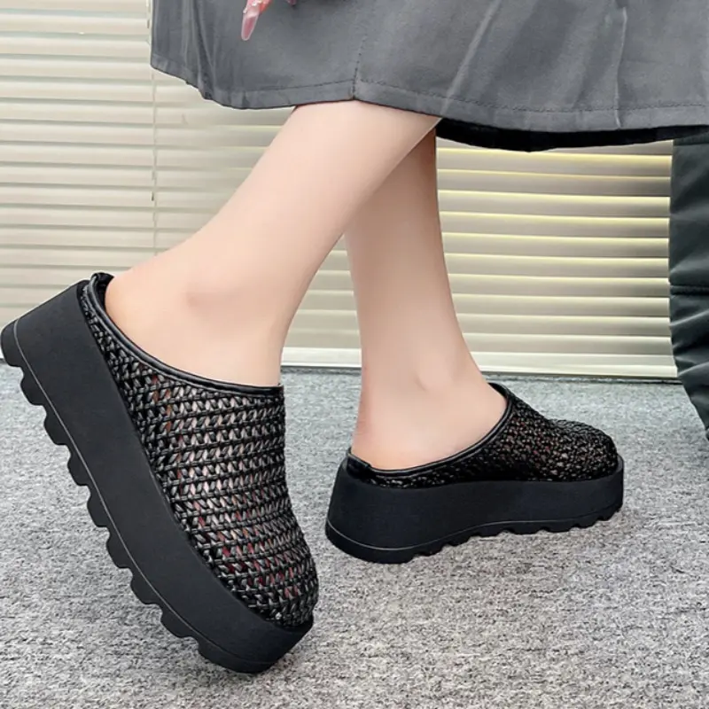 Summer New Waterproof Table Slippers Women's Round Head Preparation Deep Mouth Anti-slip Wear-resistant High Heels