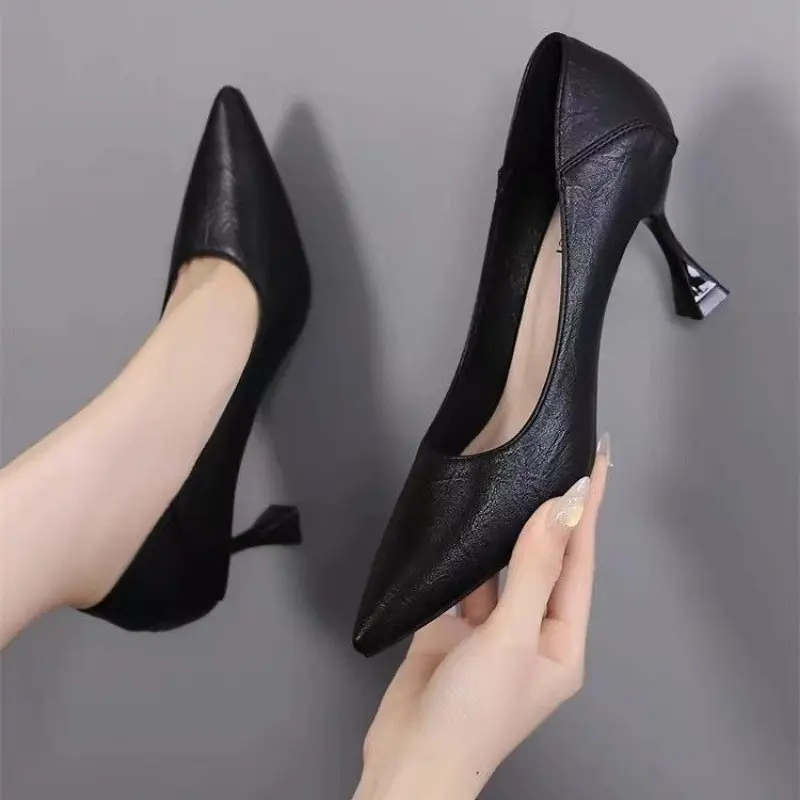 Women's Fashion Slim Heel Shoes Fall New Pointy Toe Shallow Mouth A Slip-on Temperament High Heel Low Top Shoes