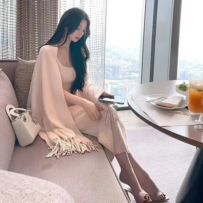 Pointed Banquet High Heels Women 2024 Spring New Arrival Embroidered Stiletto Shoes Champagne Gold Embroidered High Heel Sandals