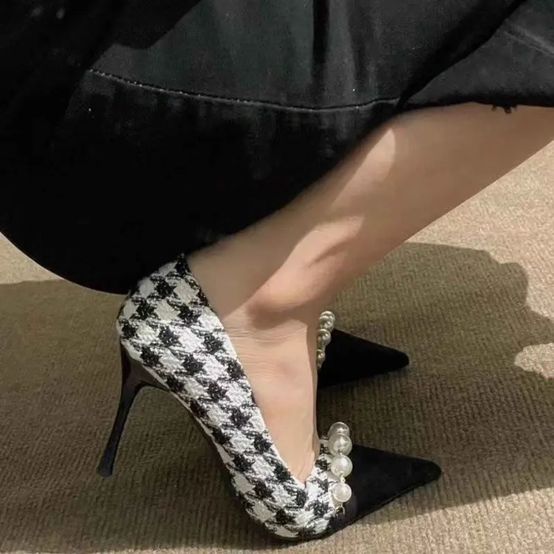 Women's Slim Heel Shoes Spring New Pointed Head Shallow Mouth Splicing Suede Beaded Non-slip High Heels