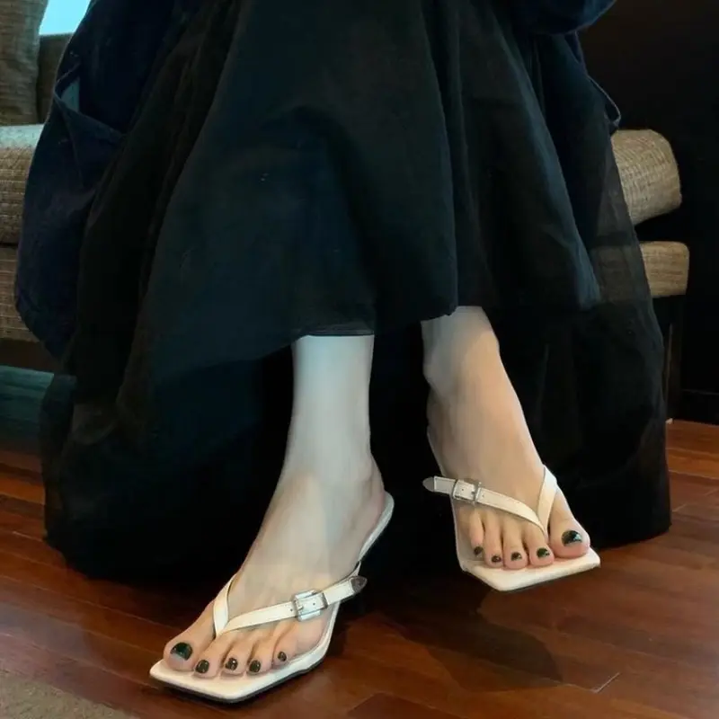 Women's Stiletto Sandals Summer New Style Square Head Clip Toe Metal Buckle Anti-slip Wear-resistant Flip-flops