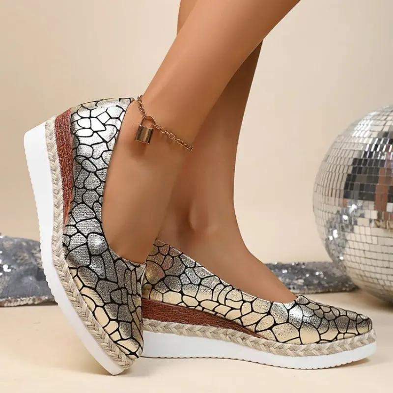 Fashion Slope Heel Shoes Spring New Style Pointed Head Shallow Mouth Straw Plaited Sole Soft Sole Non-slip Heel Shoes