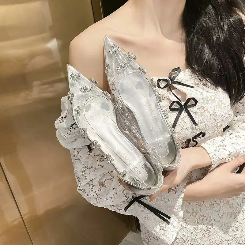 Women's Flat Shoes Spring New Pointed Head Shallow Mouth Crystal Buckle Soft Sole Anti-slip Wear-resistant Low-top Shoes