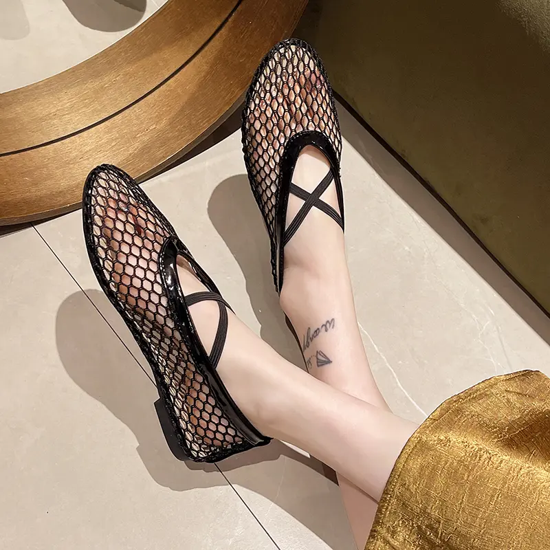 One-line Belt Mesh Woven Hollowed-out Baotou Semi-drag Women's Shoes Summer New Flat-soled Fisherman's Shoes