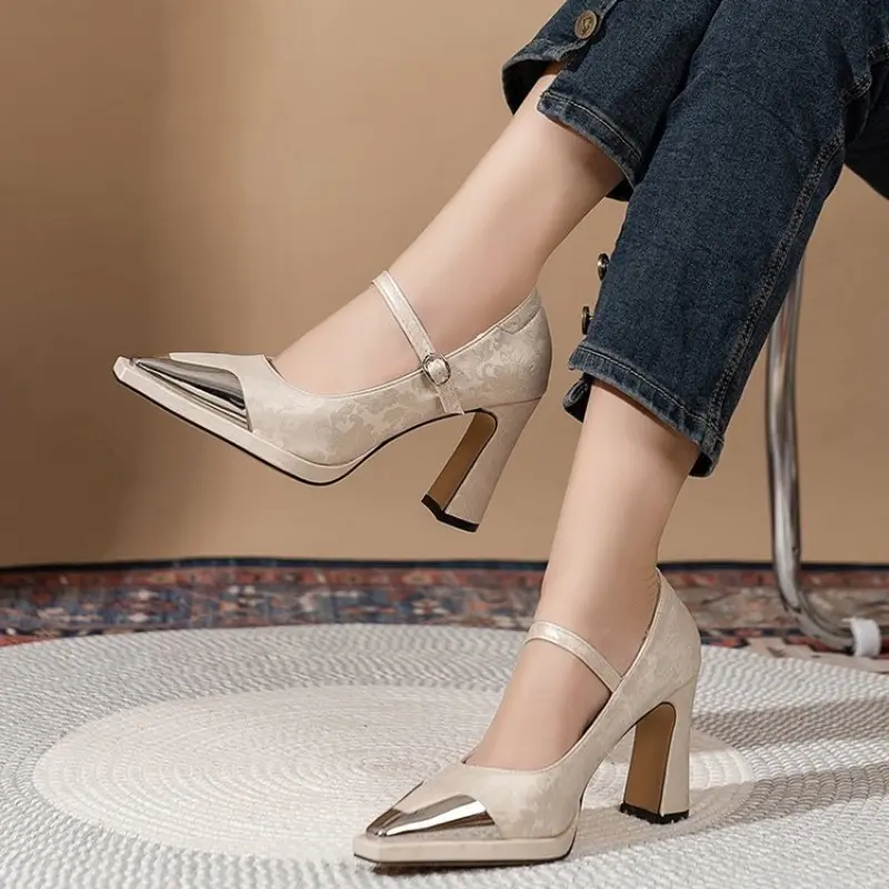 Autumn New Single Shoes Women Fashion Pointed Shallow Mouth Metal Head Line with Temperament Chunky Heels