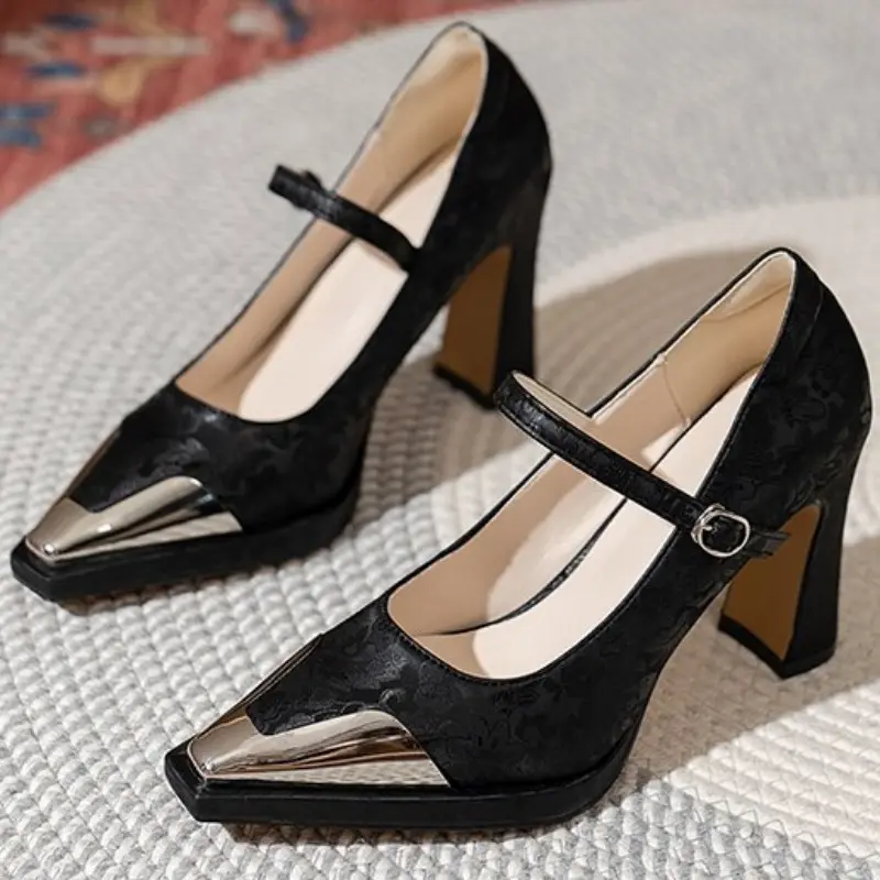 Autumn New Single Shoes Women Fashion Pointed Shallow Mouth Metal Head Line with Temperament Chunky Heels