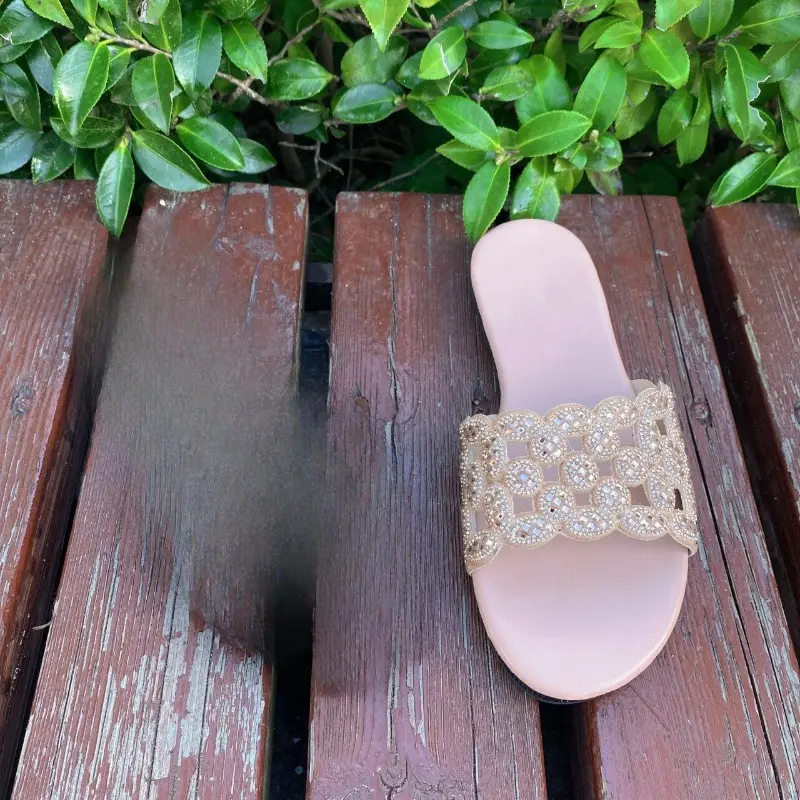 Plus Size Flip Flops Summer New Round Toe Open Toe Rhinestone Cutout Soft Sole Non-Slip Wear-Resistant Flats