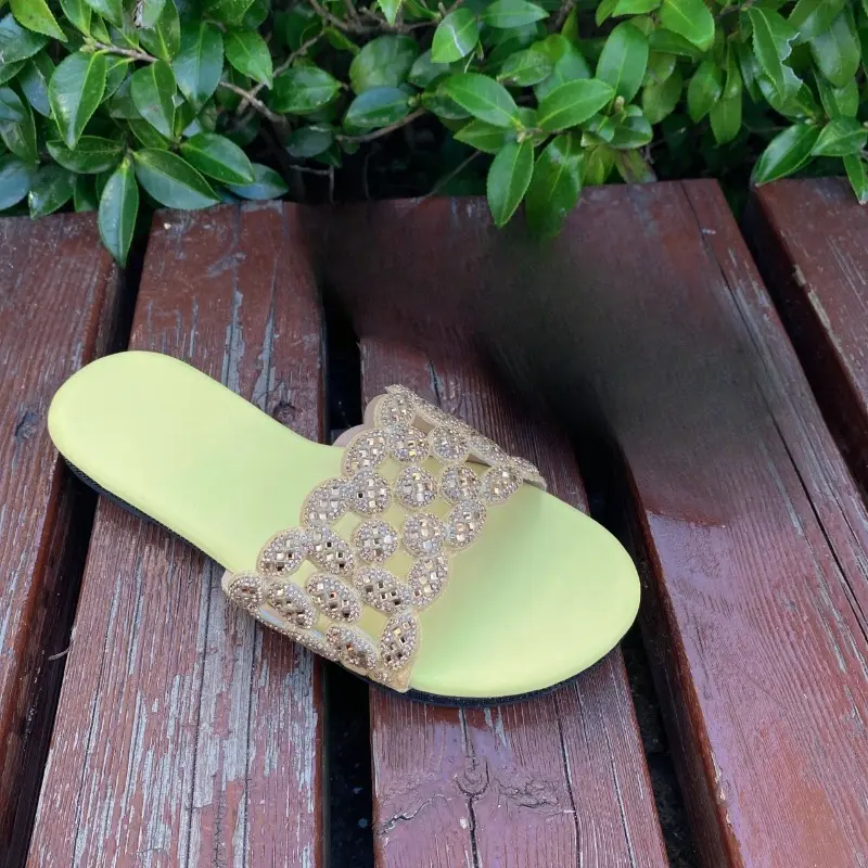 Plus Size Flip Flops Summer New Round Toe Open Toe Rhinestone Cutout Soft Sole Non-Slip Wear-Resistant Flats