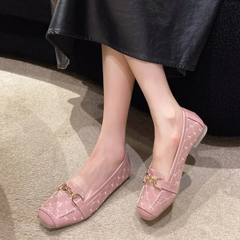 Women's Fashion Low Heel Shoes Fall New Square Head Shallow Mouth Metal Chain Soft Sole Anti-slip Wear-resistant Flat Shoes