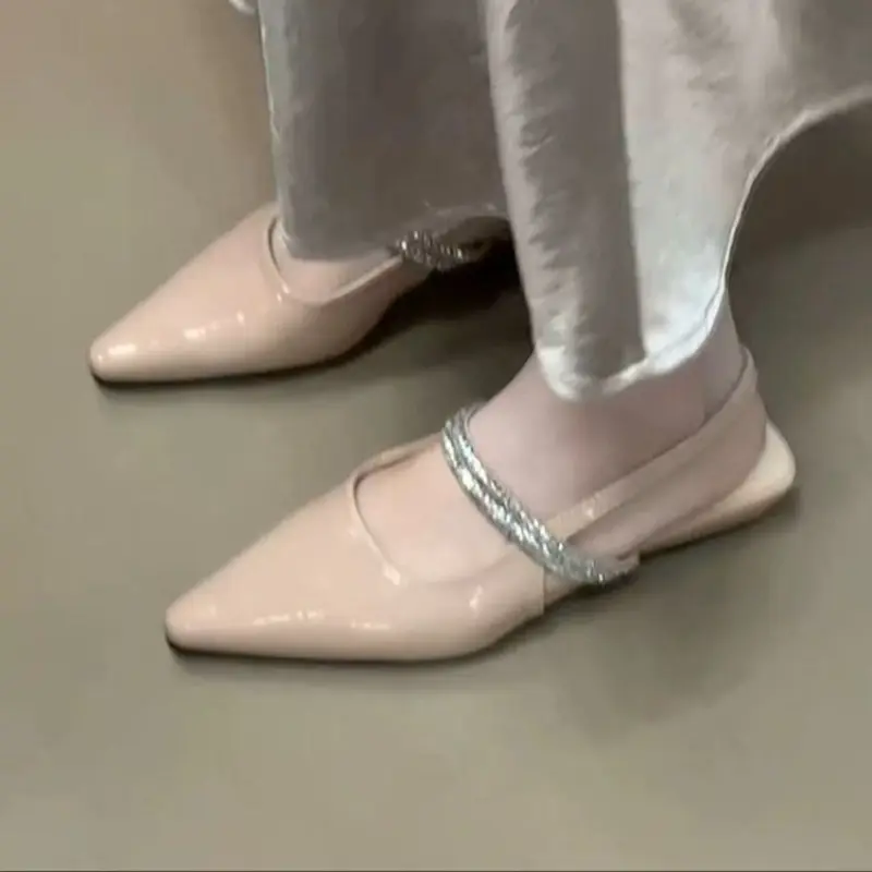 324