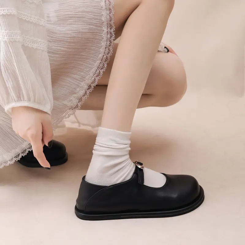 Flat Shoes Autumn New Round Toe Shallow Mouth Metal Buckle One-line Band Soft Sole Non-slip Wear-resistant Single Shoes