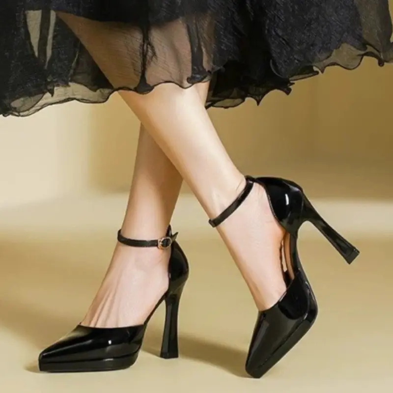 Platform High Heels Women's 2025 New Patent Leather Chunky Heel Daily Versatile Temperament Not Tiring Feet Sandals