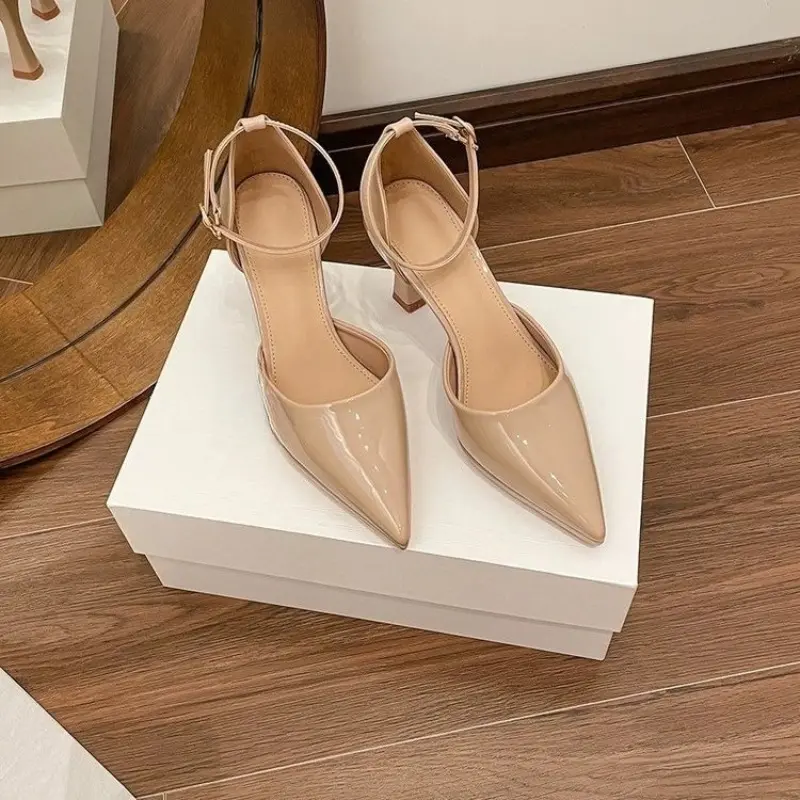 Platform High Heels Women's 2025 New Patent Leather Chunky Heel Daily Versatile Temperament Not Tiring Feet Sandals