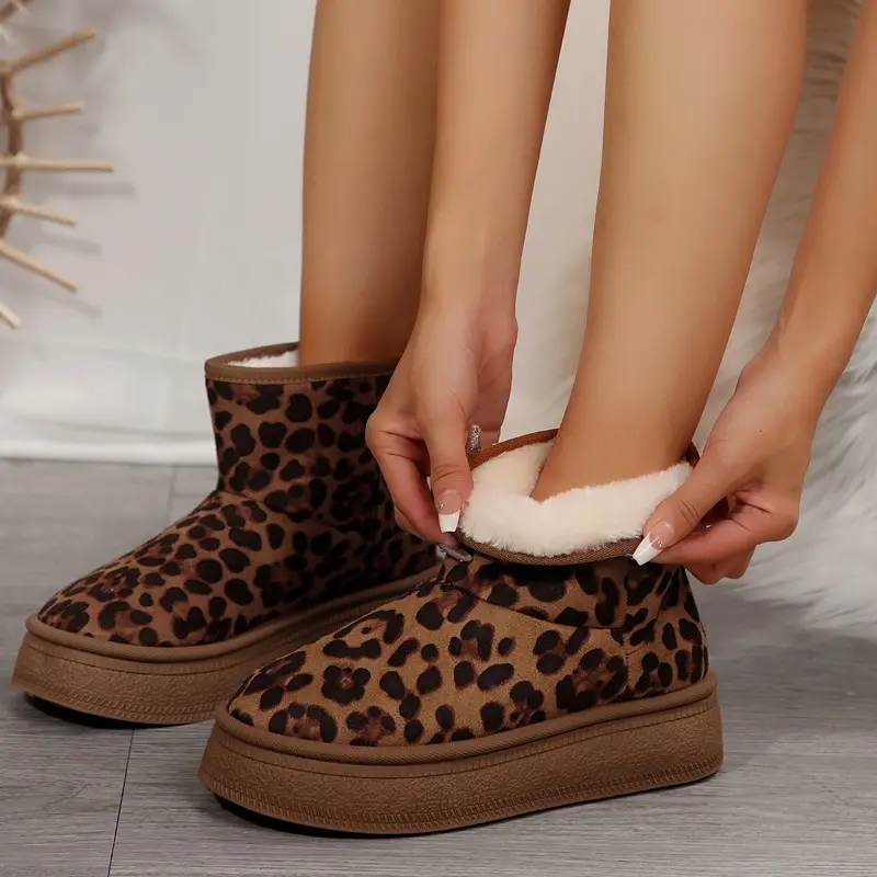 Winter New Flat Snow Boots Women's Round Head Suede Leopard Print Soft Sole Anti-slip Wear-resistant Thick Sole Short Boots