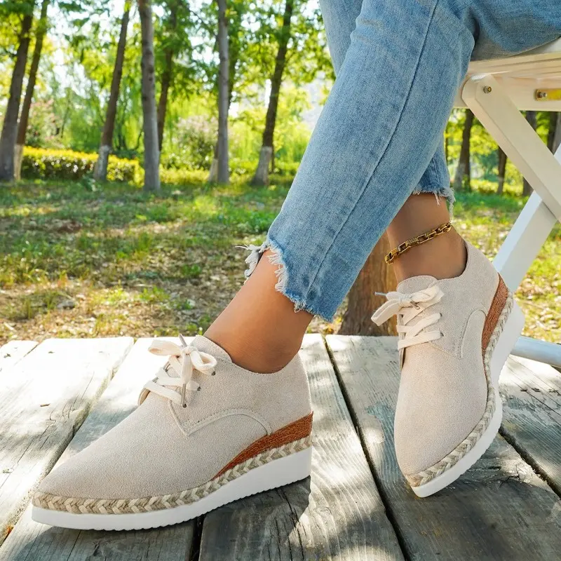 Grass-covered Mid-heel Single Shoes New Round Toe Suede Lace-up Soft-sole Non-slip Low-top Shoes for Autumn