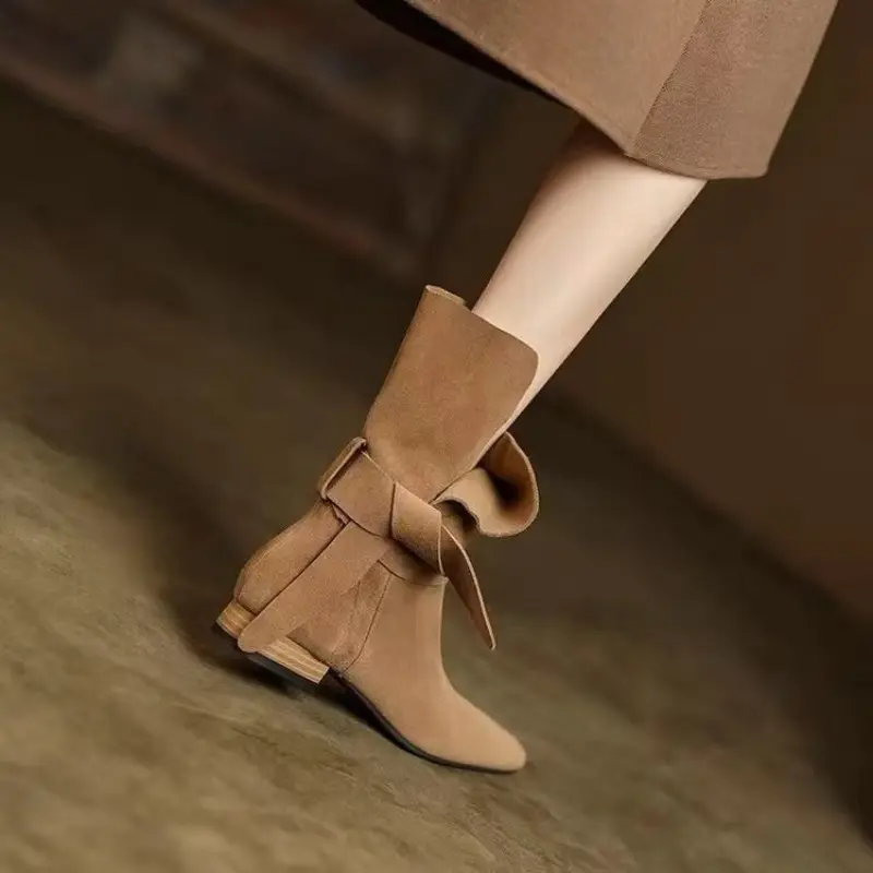 Women's Fashion Flat Ankle Boots Winter New All-in-one Round Head Low Heel Vintage Grinding Leather Chunky Ankle Boots
