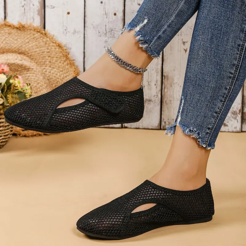 Fishing Net Hollow Round Toe Flat Single Shoes Women's 2025 Summer New Shallow Mesh Hollow Breathable Sandals