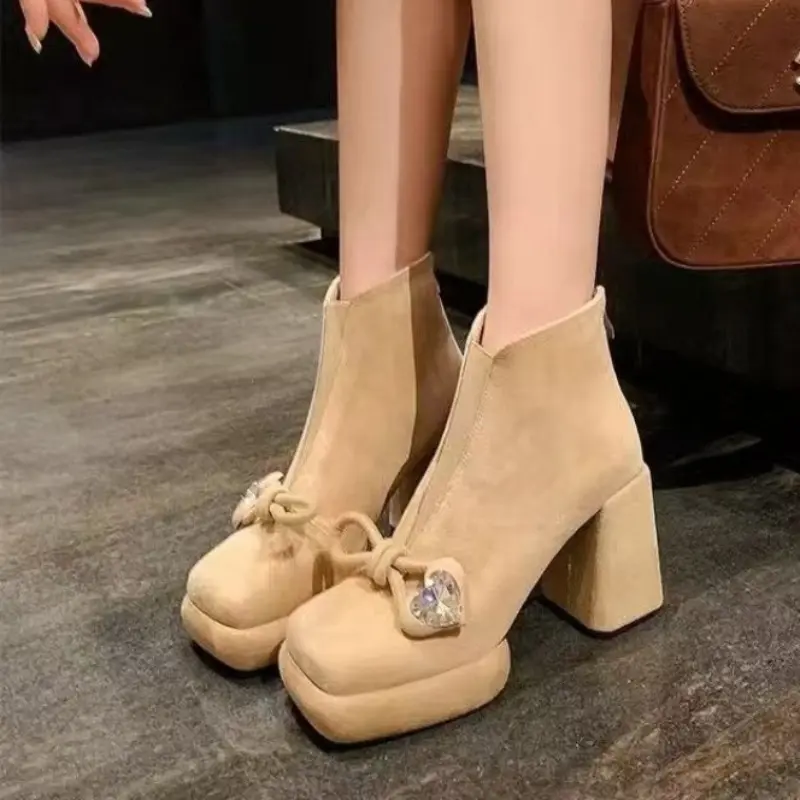 324