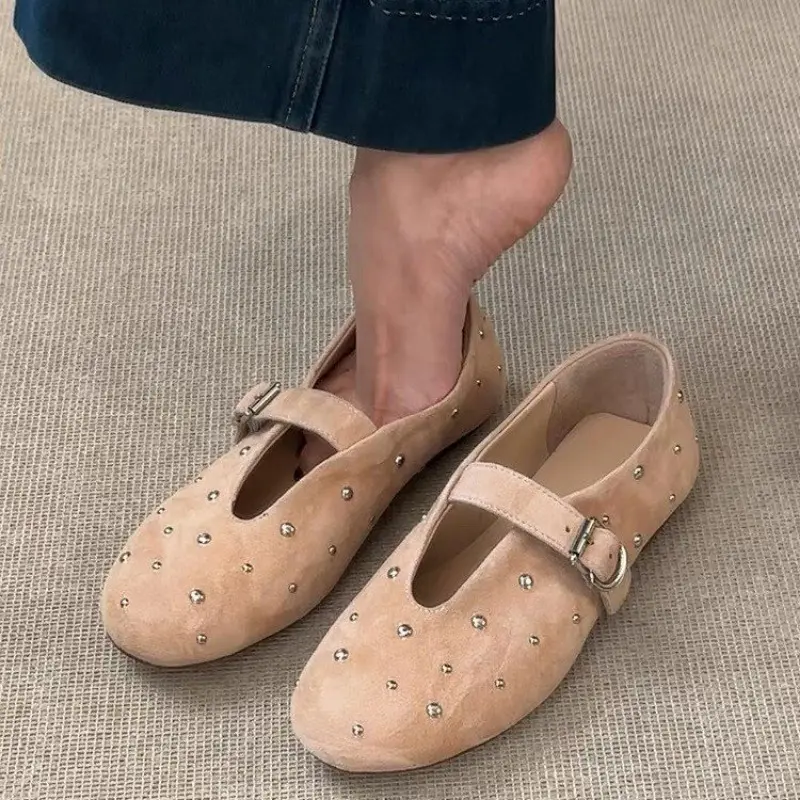 Women's Flat Shoes Spring Suede Round Head Shallow Mouth Rivet Metal Buckle Soft Sole Non-slip Wear-resistant Single Shoes
