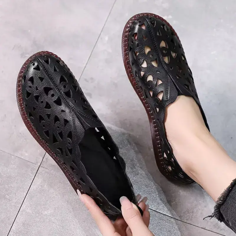 Women's Fashion Flat Sandals Spring New Round Head Deep Hollow Soft Sole Anti-slip Wear-resistant Low-top Shoes