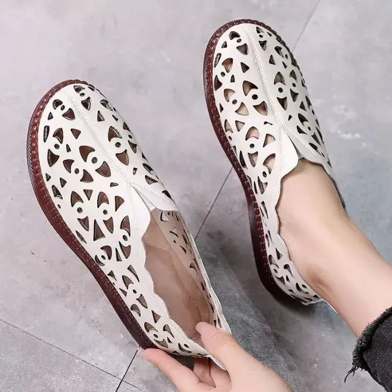 Women's Fashion Flat Sandals Spring New Round Head Deep Hollow Soft Sole Anti-slip Wear-resistant Low-top Shoes