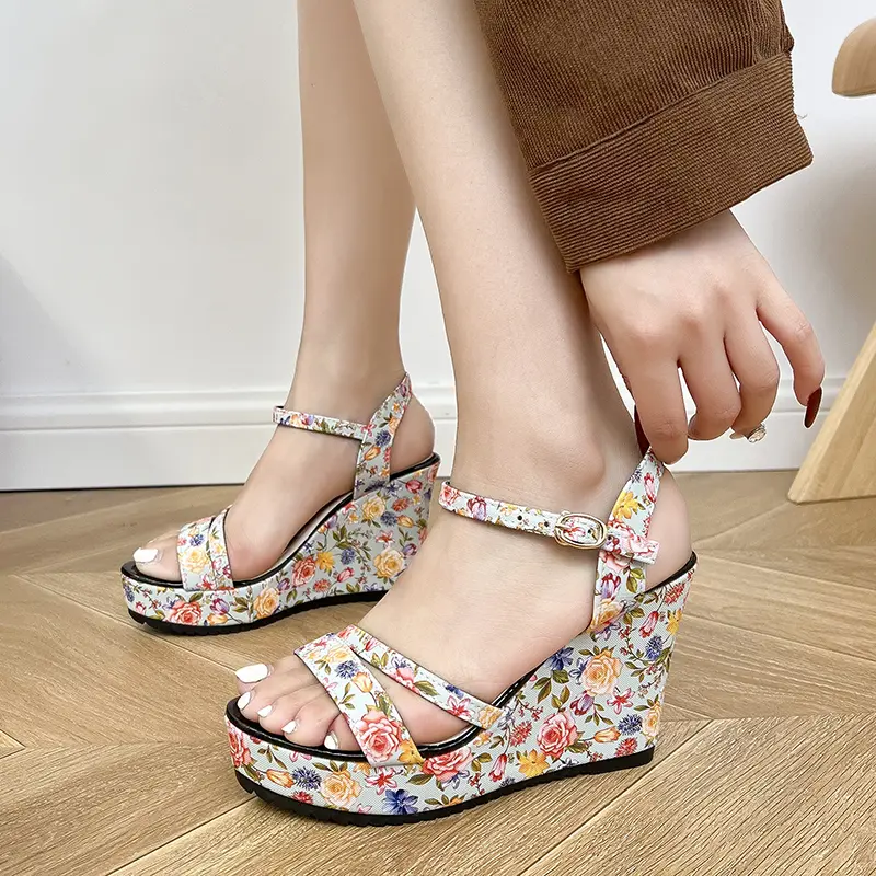 Summer New Wedge-heeled Sandals Women Fashion Round Head Print Open-toe Line with Waterproof Platform High Heels